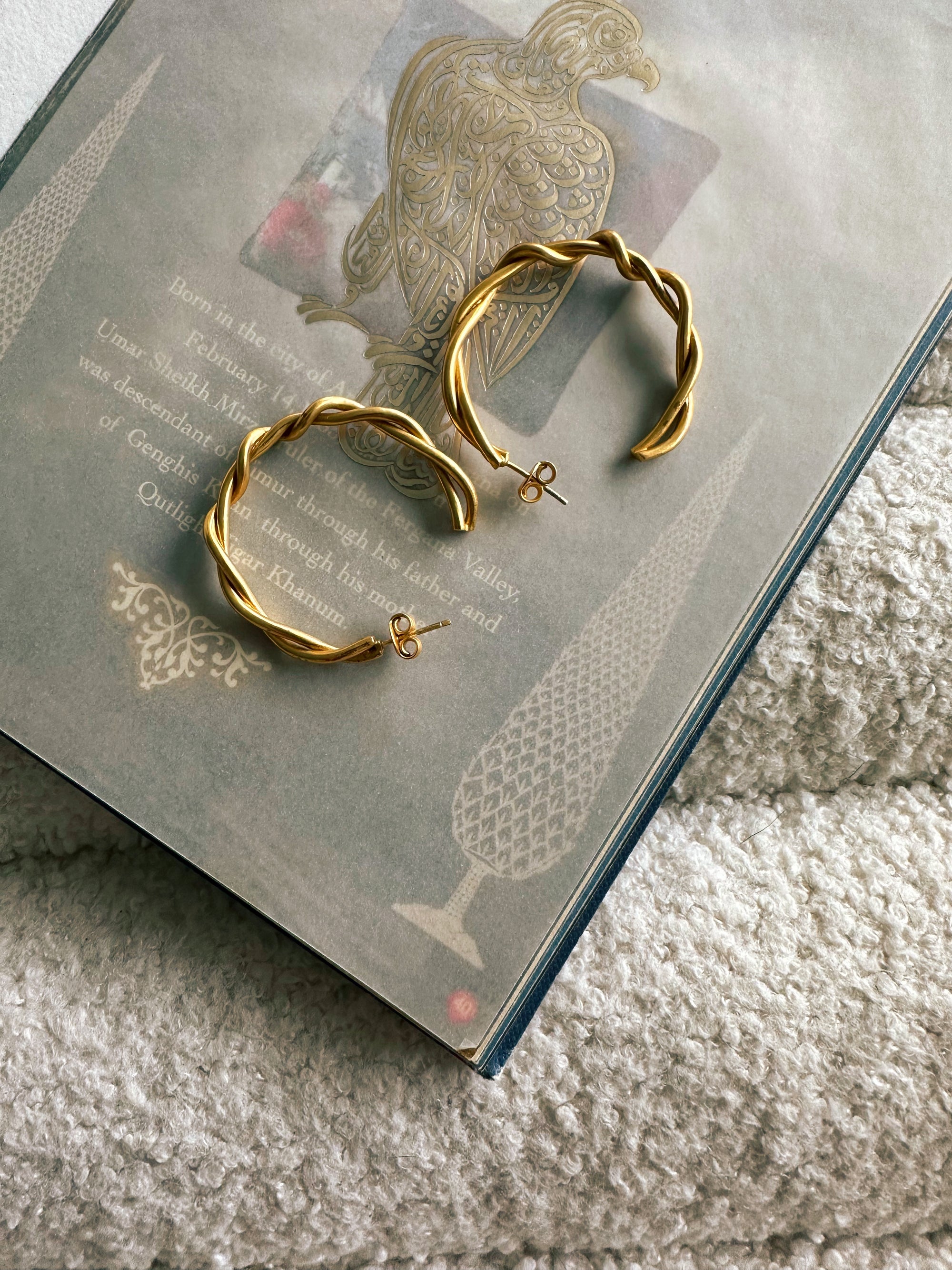 Dor Hoop Earrings