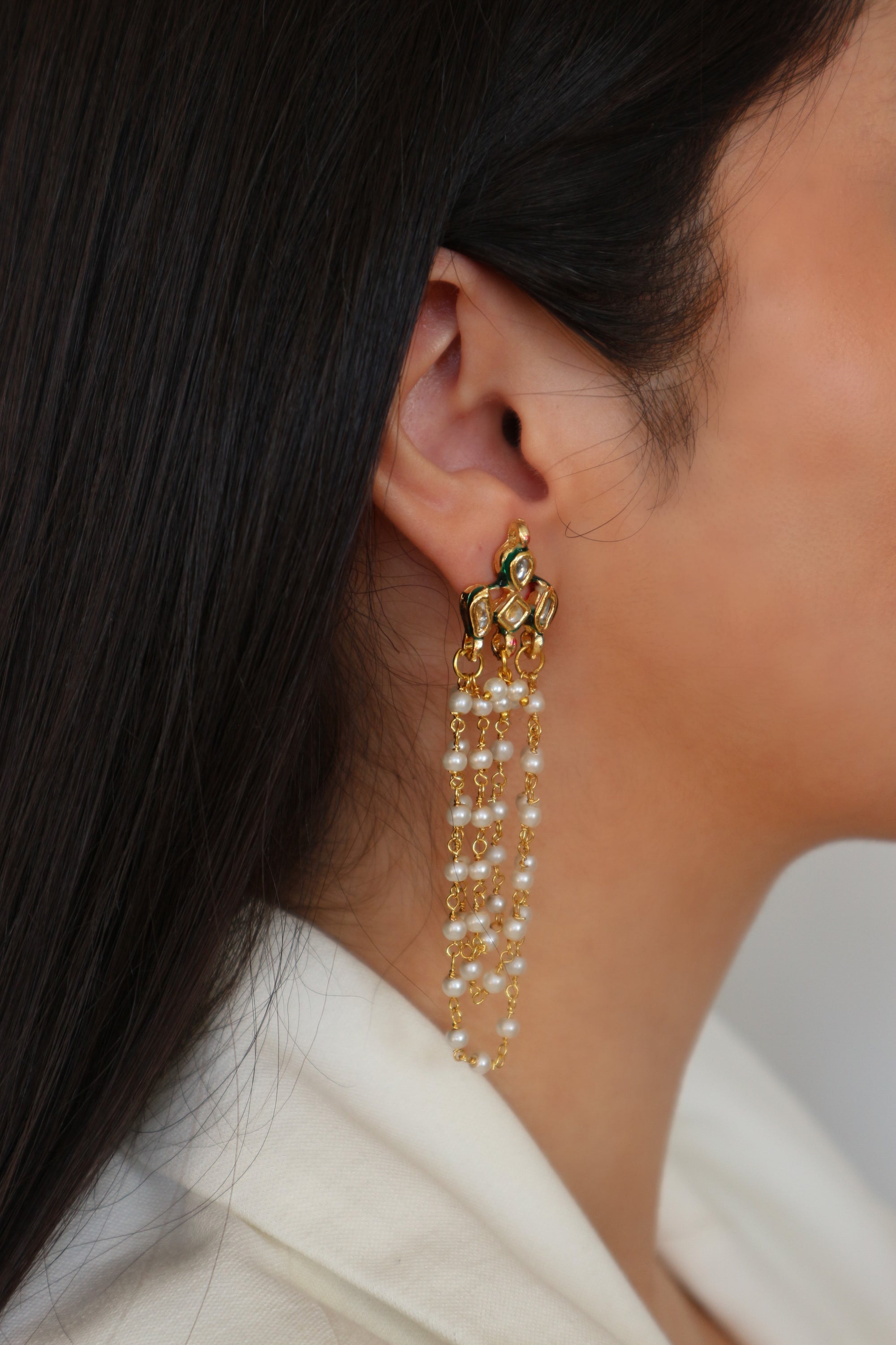 Trishool Curtain Pearl Earrings