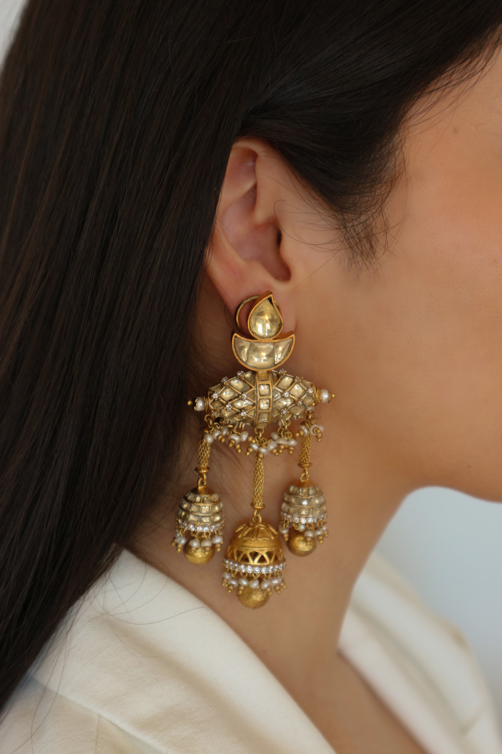 Ektara Earrings